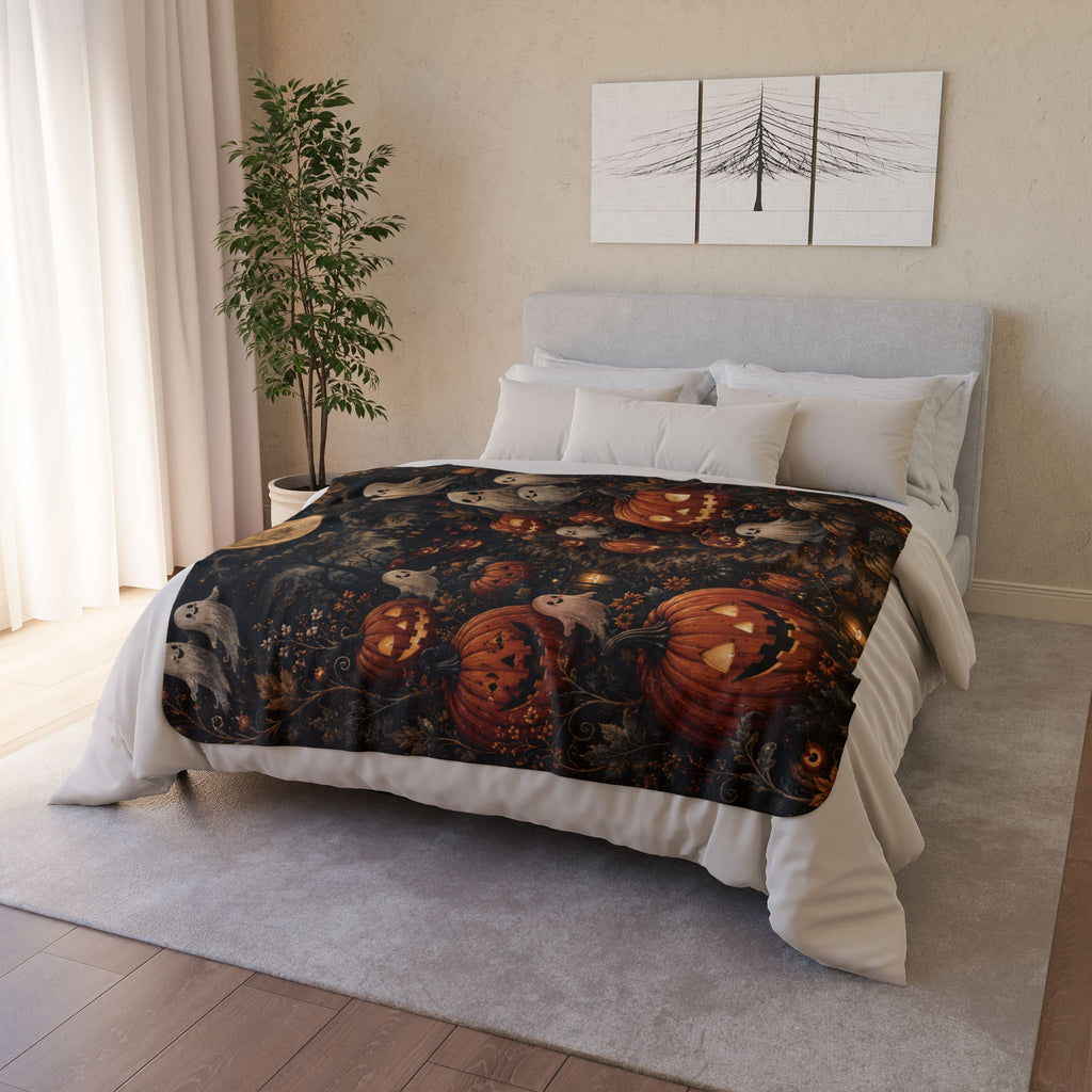 Jack-o'-Lantern Pumpkin Patch Fleece Blanket | Cute Ghosts Halloween Throw