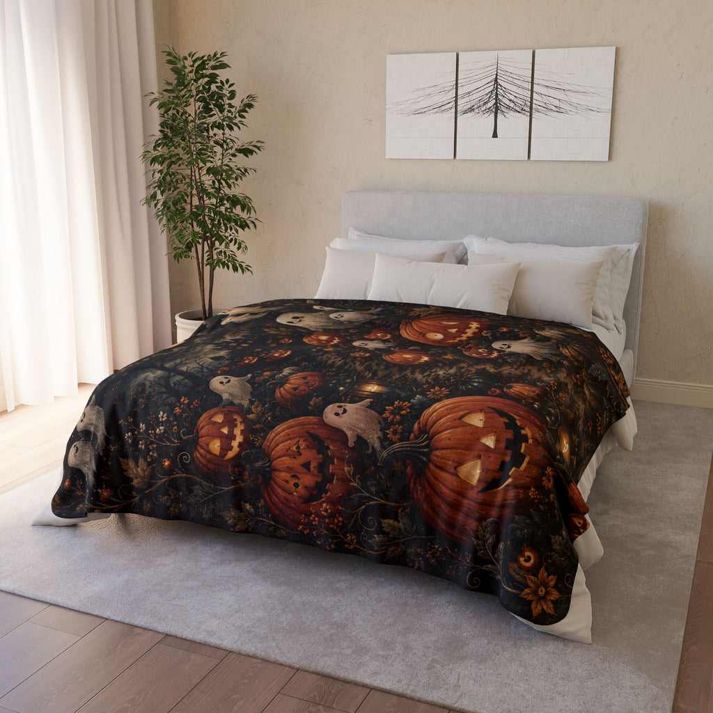 Jack-o'-Lantern Pumpkin Patch Fleece Blanket | Cute Ghosts Halloween Throw