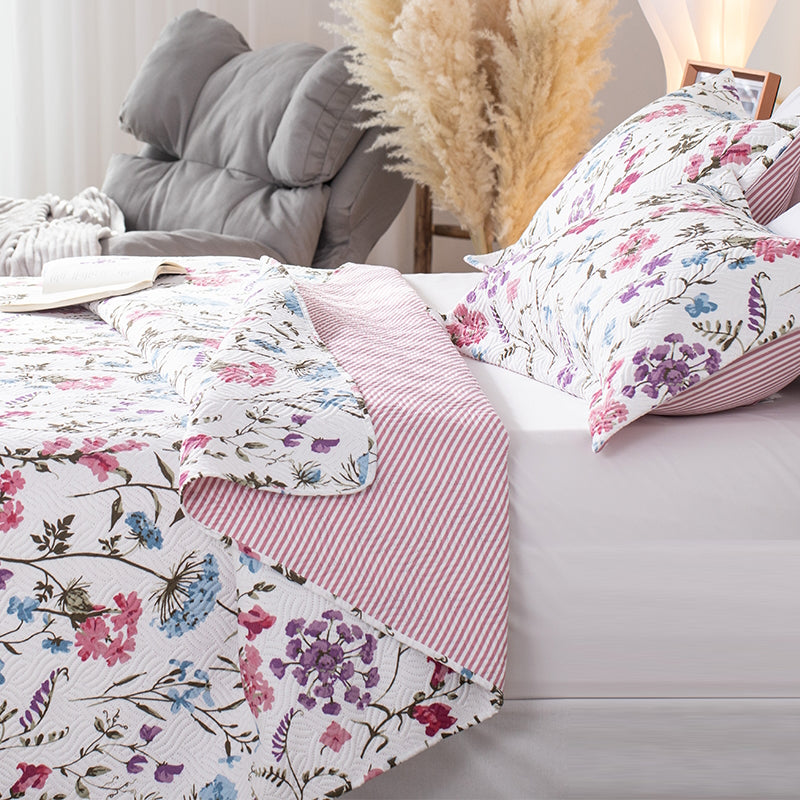 Kasentex Reversible Lightweight Floral Quilt Set - Soft All Season Bedspread Coverlet