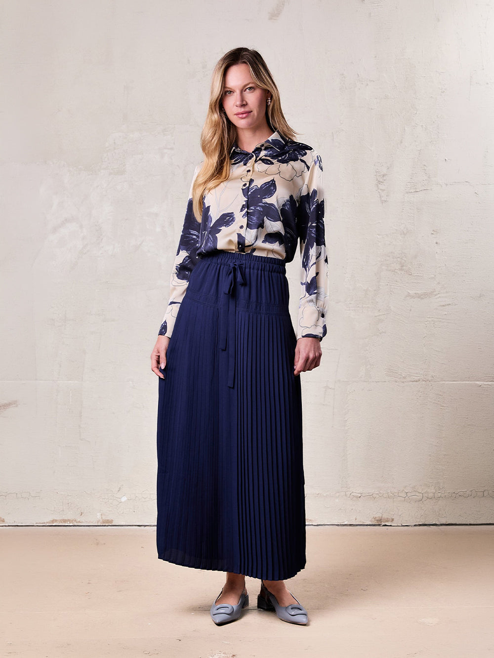 Chiffon Drop Waist Pleat Skirt-Navy
