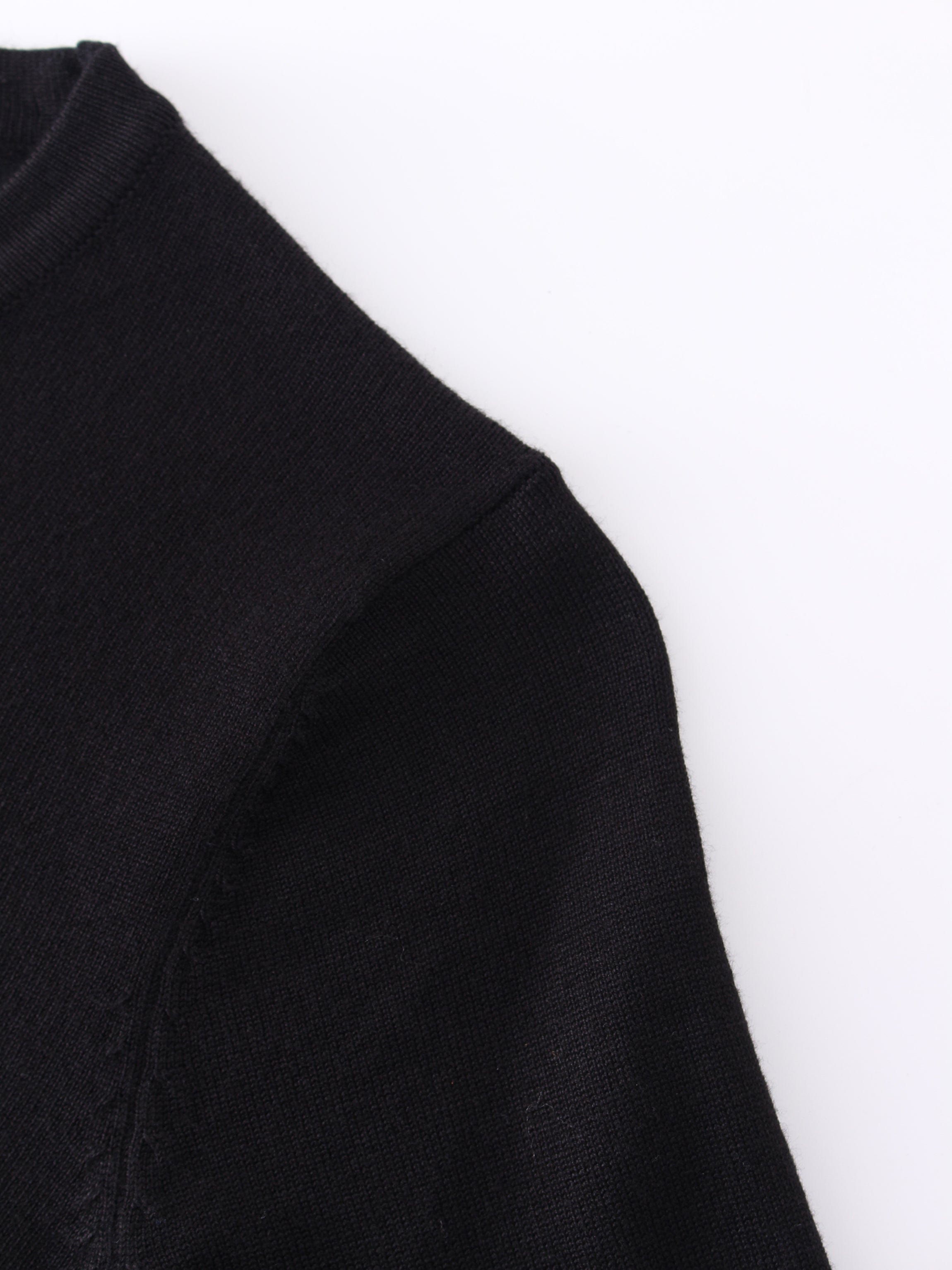 Basic Crew Sweater (LS) - Black