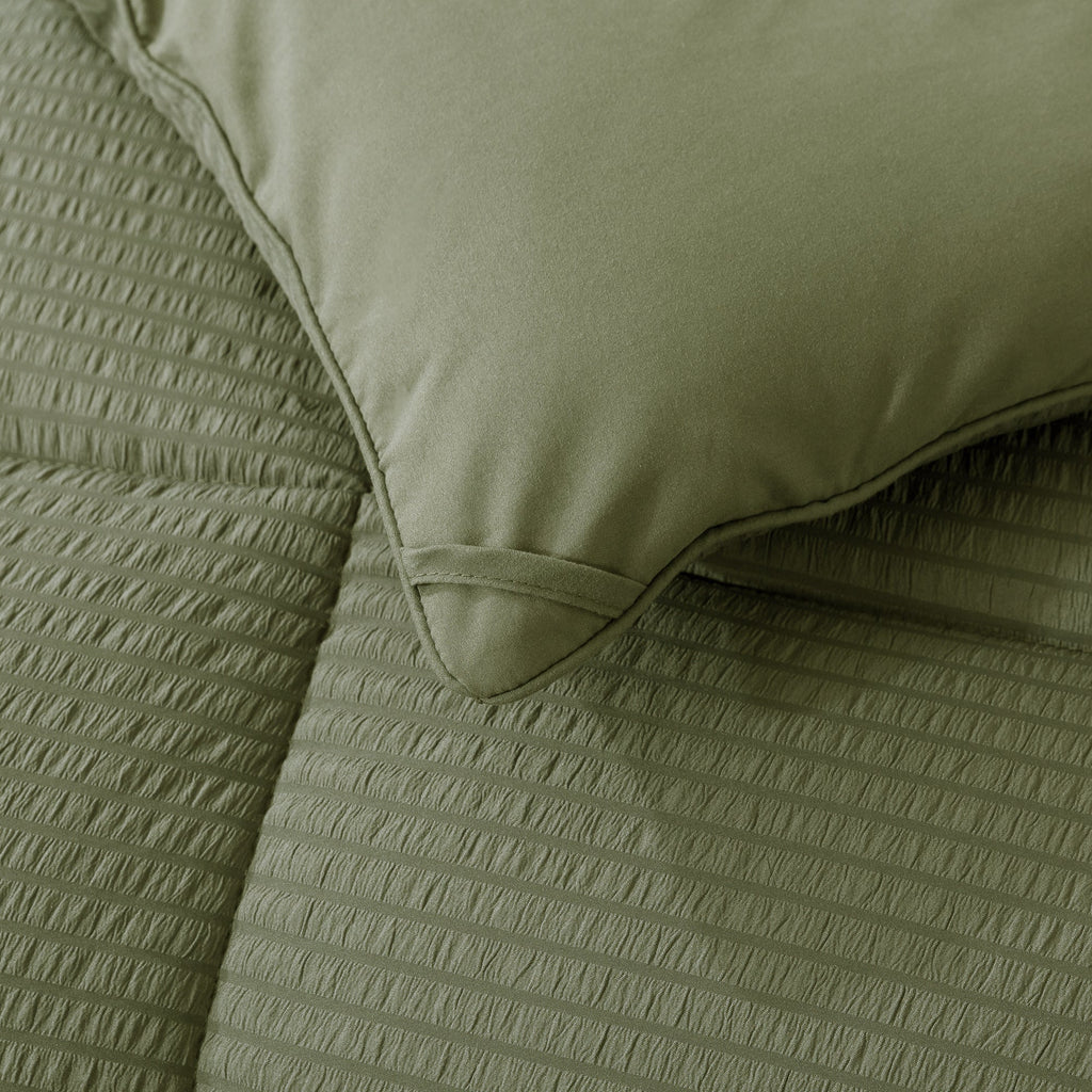 Reversible All-Season Comforter Down Alternative