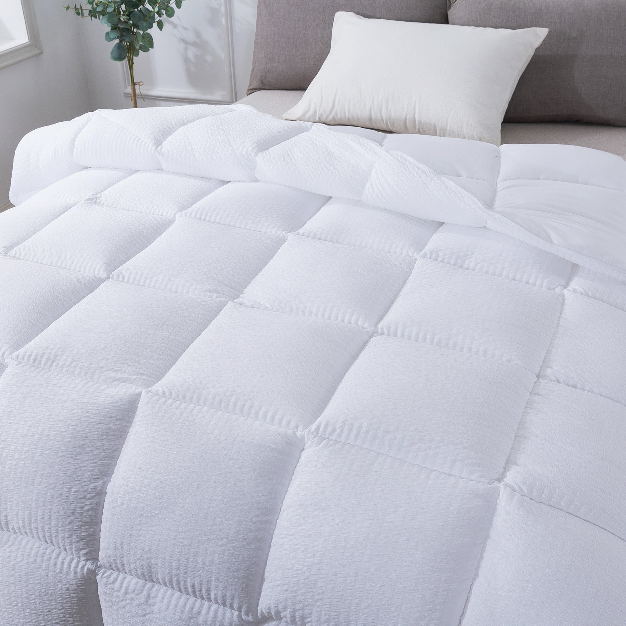 Reversible All-Season Comforter Down Alternative